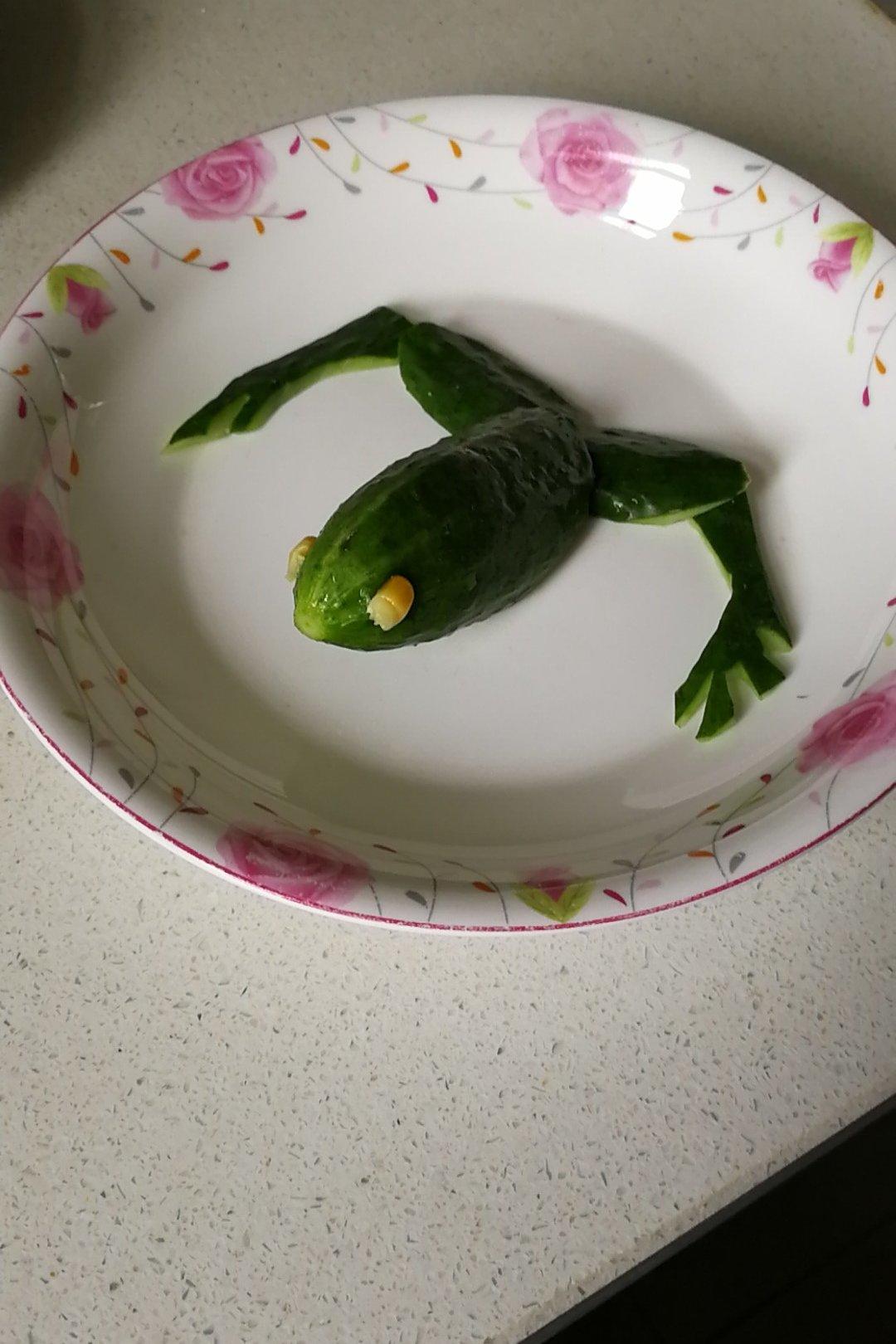 蔬果创意黄瓜青蛙