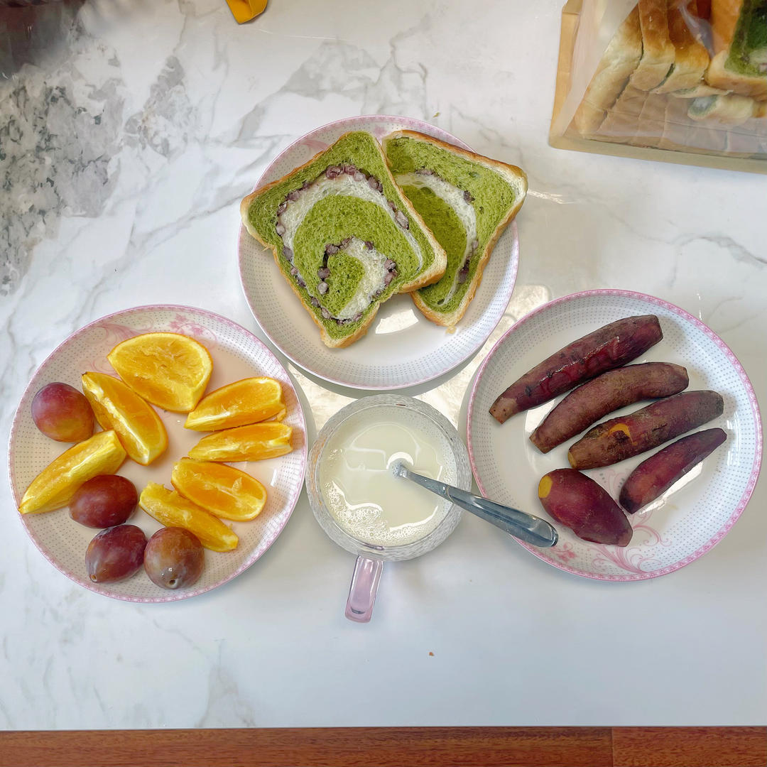抹茶蜜豆双色吐司