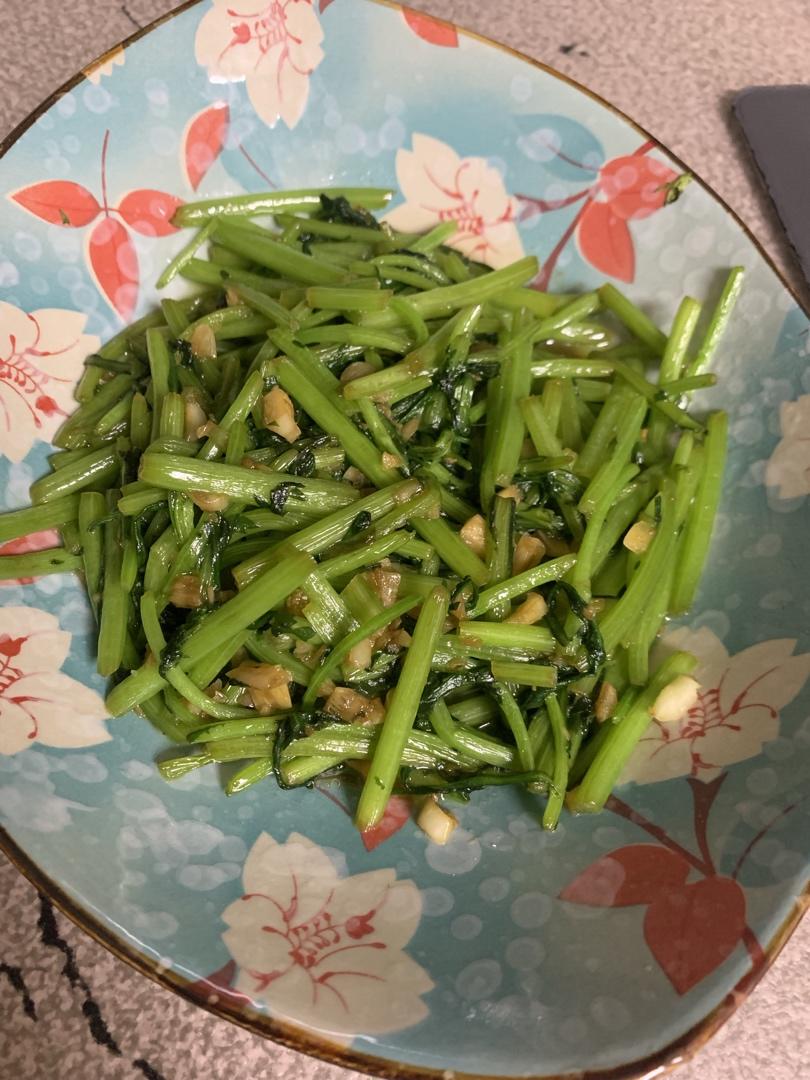 清炒茼蒿
