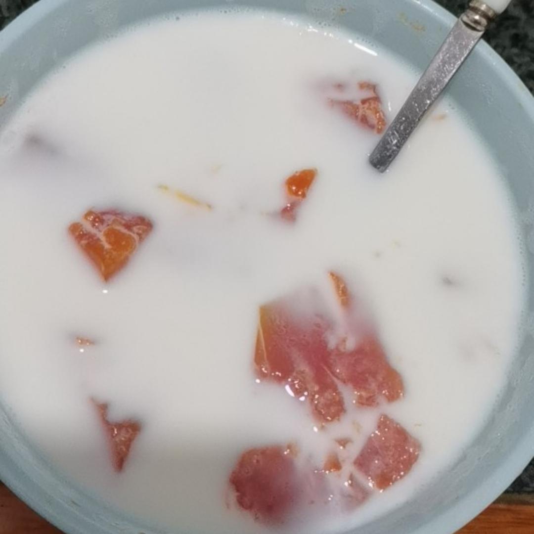 香甜可口的木瓜牛奶蒸
