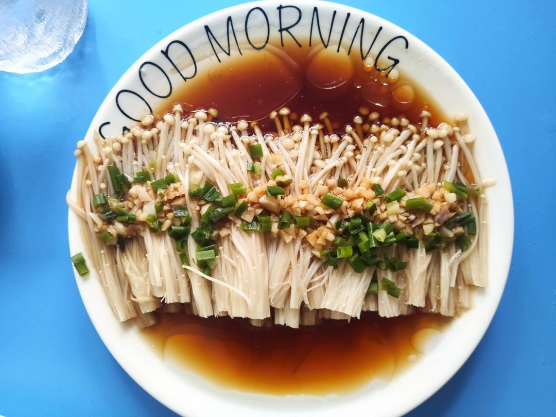 蒜蓉金针菇，30秒学会，含万能蒜蓉做法