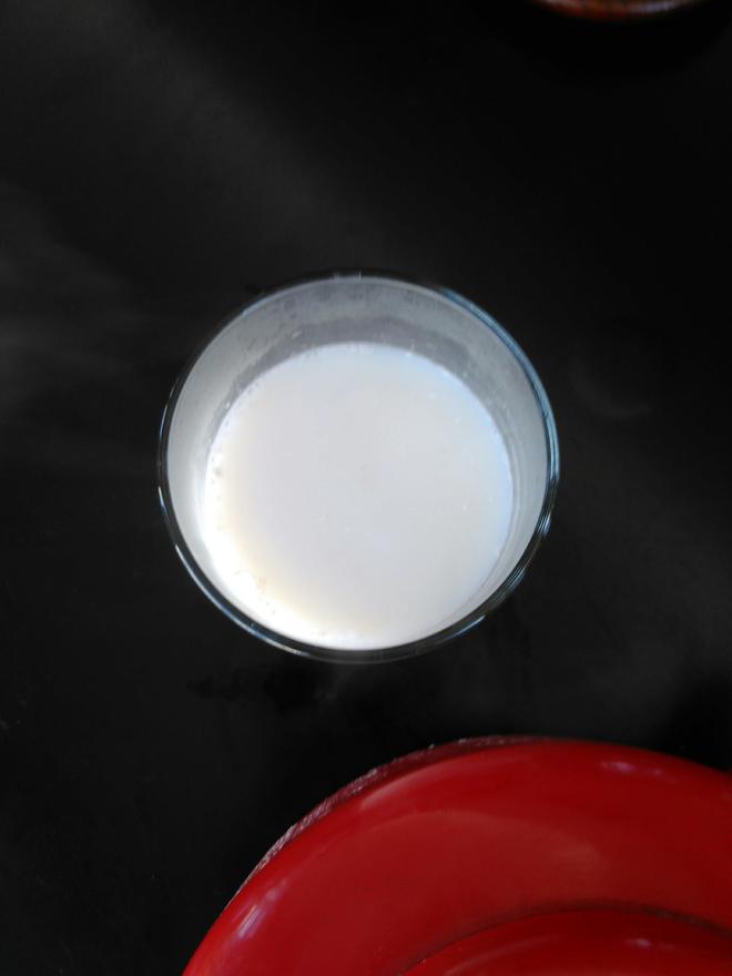 《红楼梦》牛奶调和茯苓霜的做法
