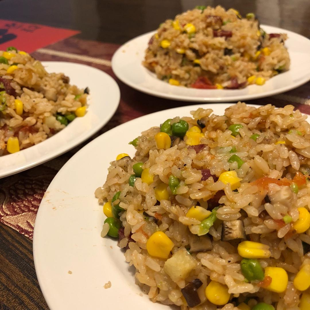 抖音网红一颗番茄饭