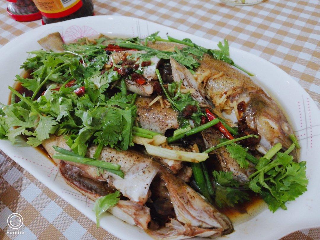 葱油黄花鱼