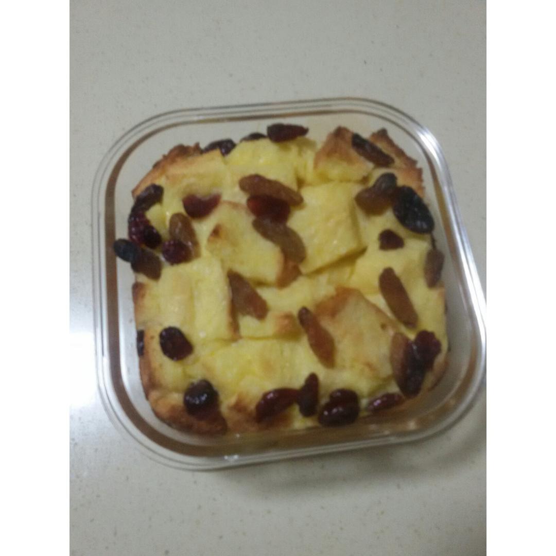 快手早餐面包布丁 | 消耗剩余吐司及淡奶油的好方法