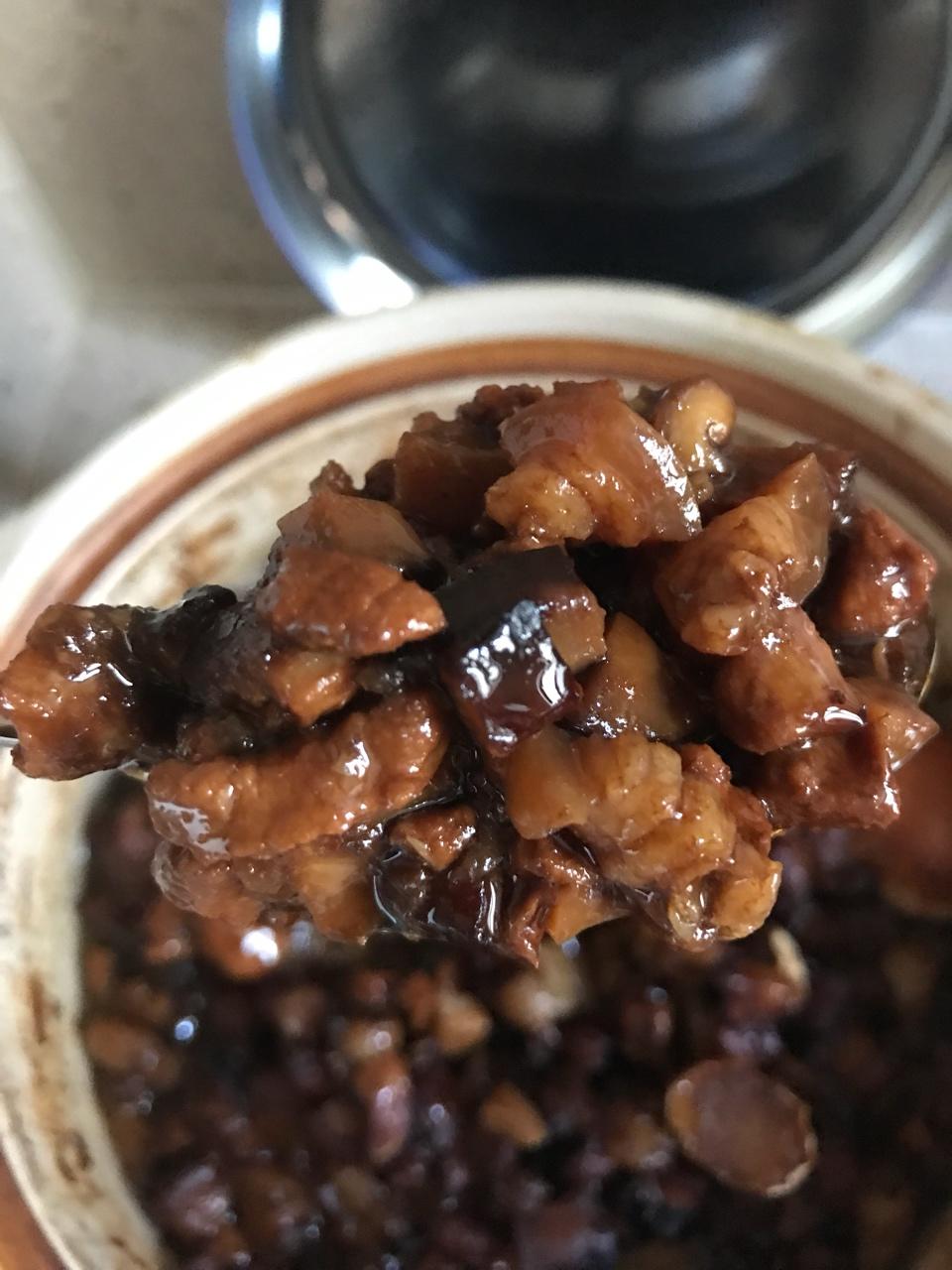 洋葱酥卤肉饭