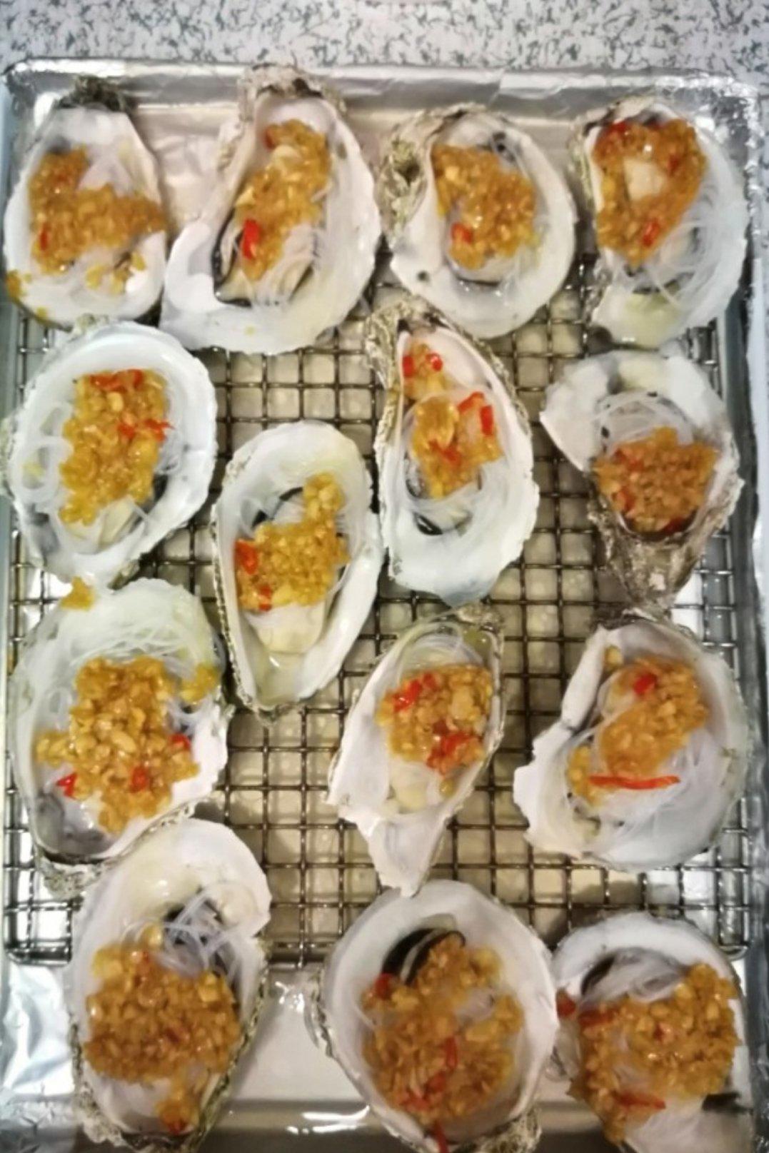 【曼食慢语】蒜蓉烤生蚝