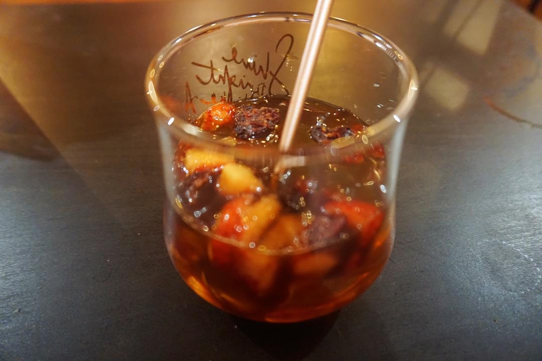 小叶子穿花裤的日常