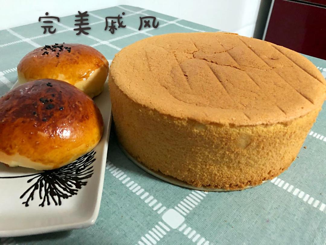 烤箱做蛋糕（戚风蛋糕的做法）