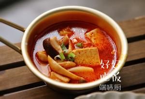 快手靓汤3——韩式辣豆腐年糕汤的做法 步骤8