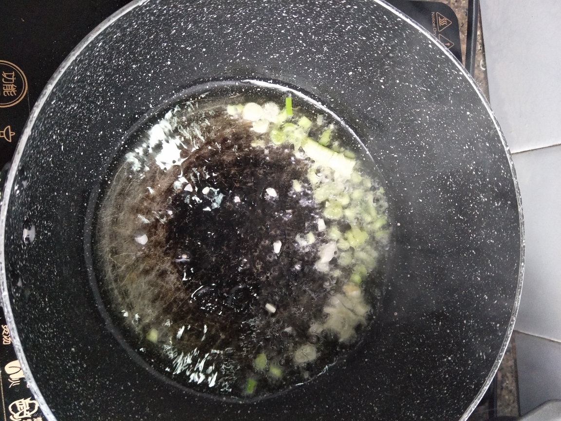 自制米浆肠粉的做法 步骤3