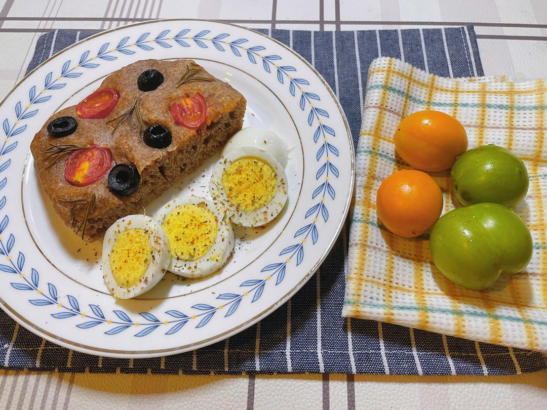 波兰种佛卡夏和双莓恰巴塔（用一个面团）