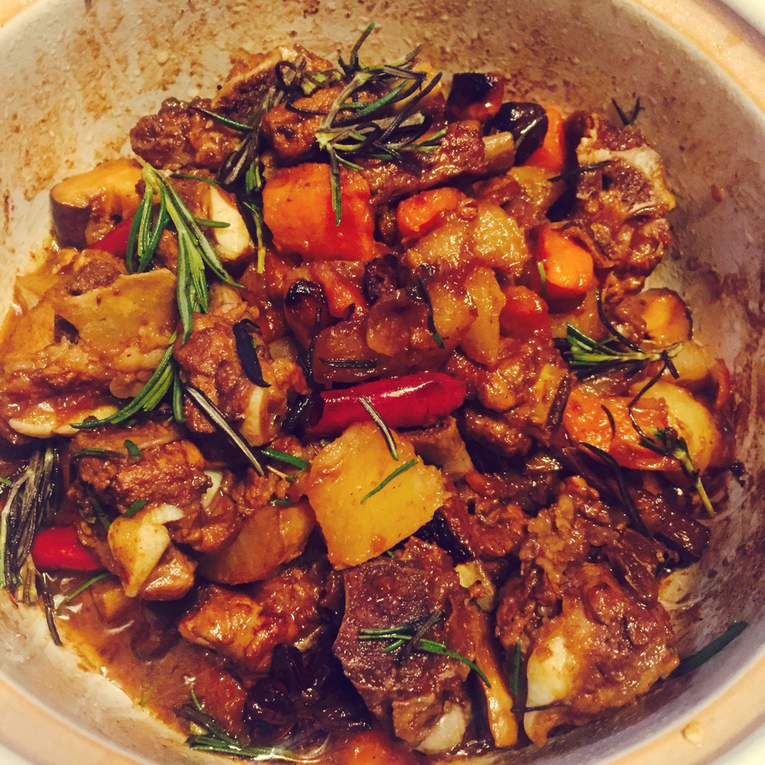 胡萝卜土豆炖排骨