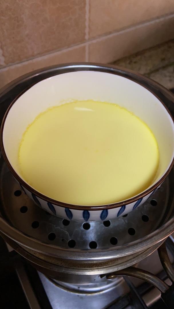 金小贰1做的肉末蒸蛋羹厨房小白都可以蒸出好吃的鸡蛋羹哟