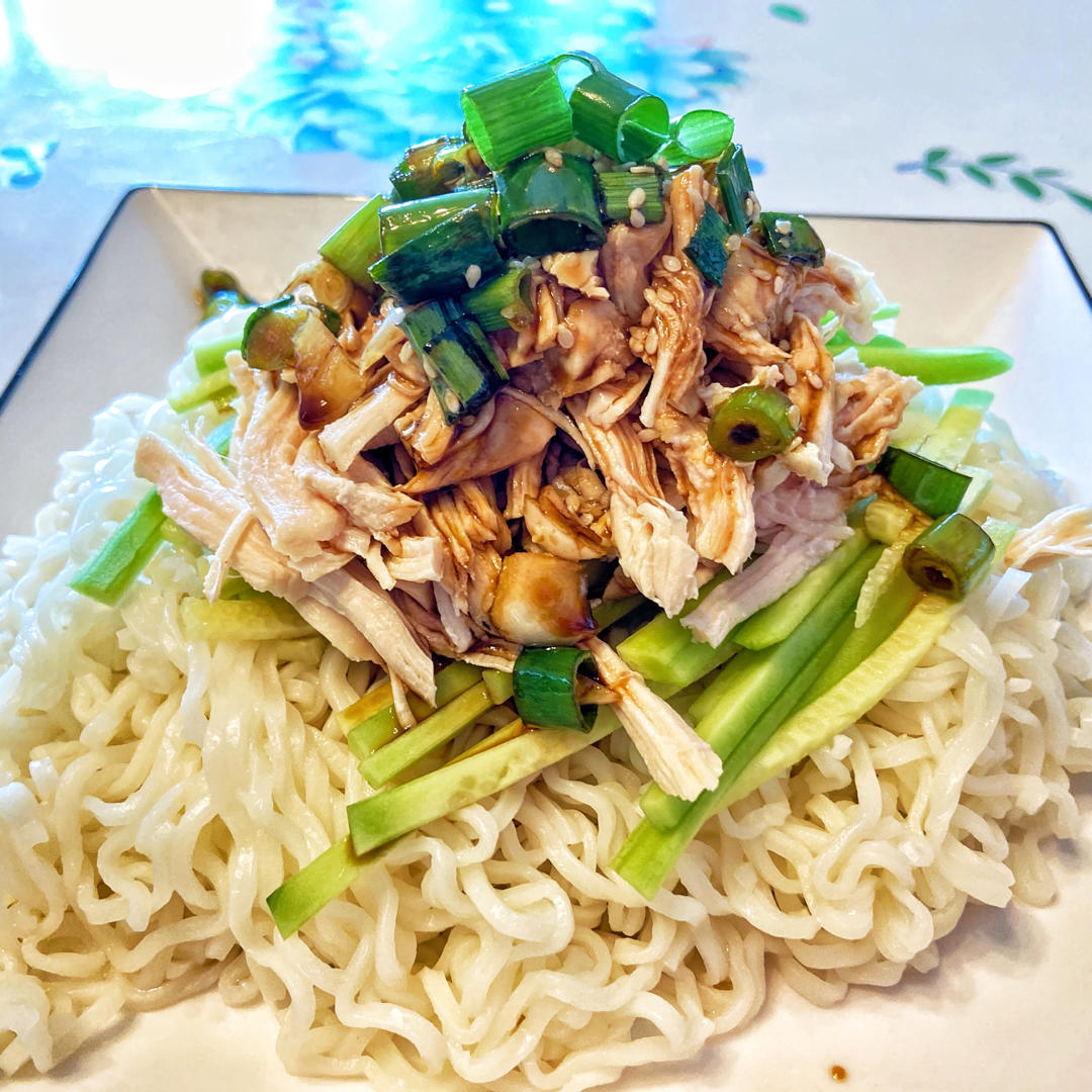 🥒鸡丝凉面
