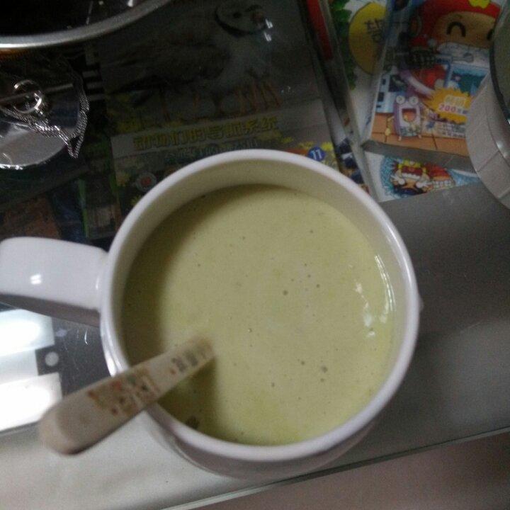 牛油果香蕉奶昔