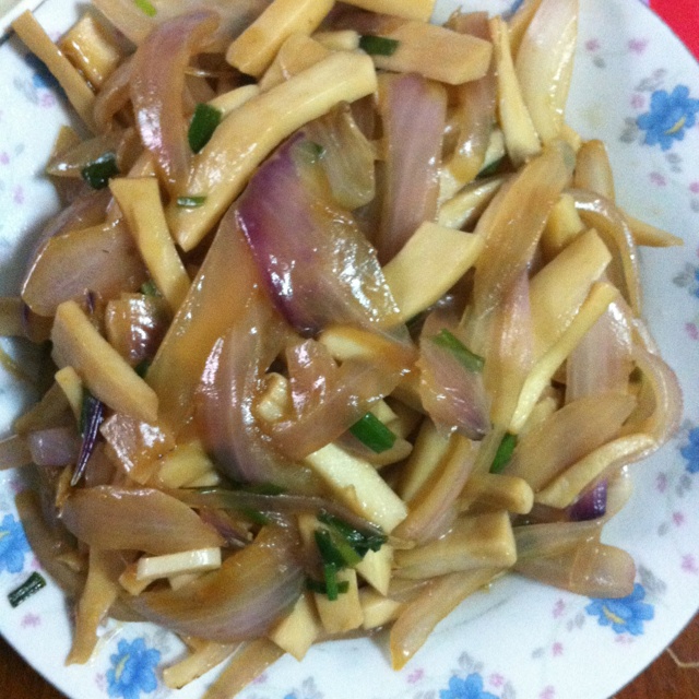 洋葱遇到杏鲍菇