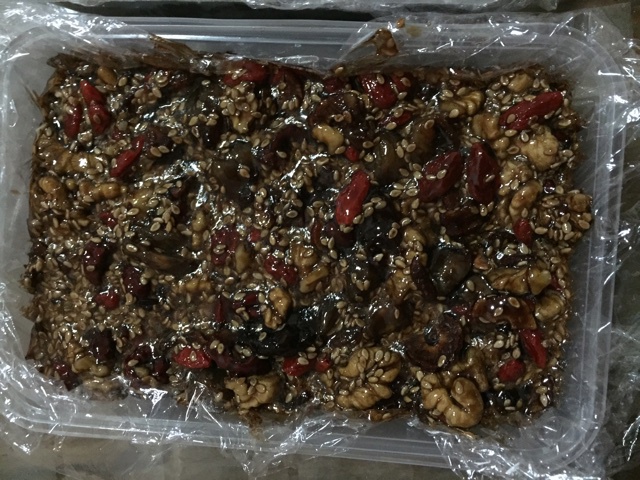 核桃桂圆芝麻红枣阿胶膏