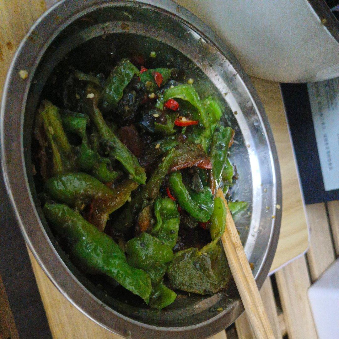 【正宗湘菜】擂辣椒皮蛋
