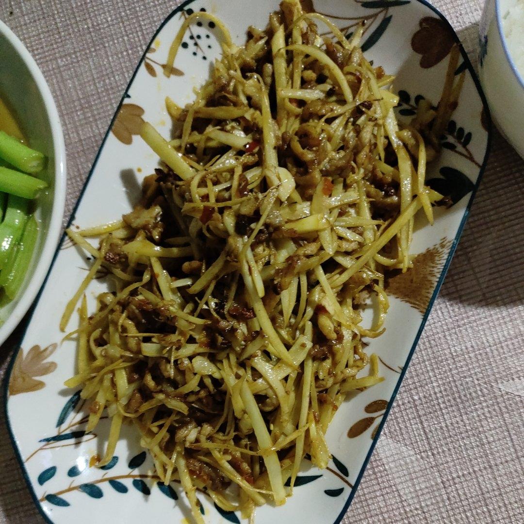 嫩子姜炒肉丝