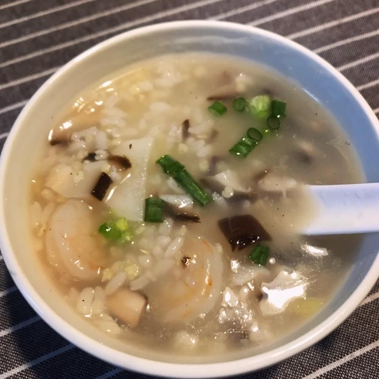 香菇山药粥（非常适合胃口不好的时候吃）