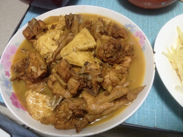 土豆炖鸡块