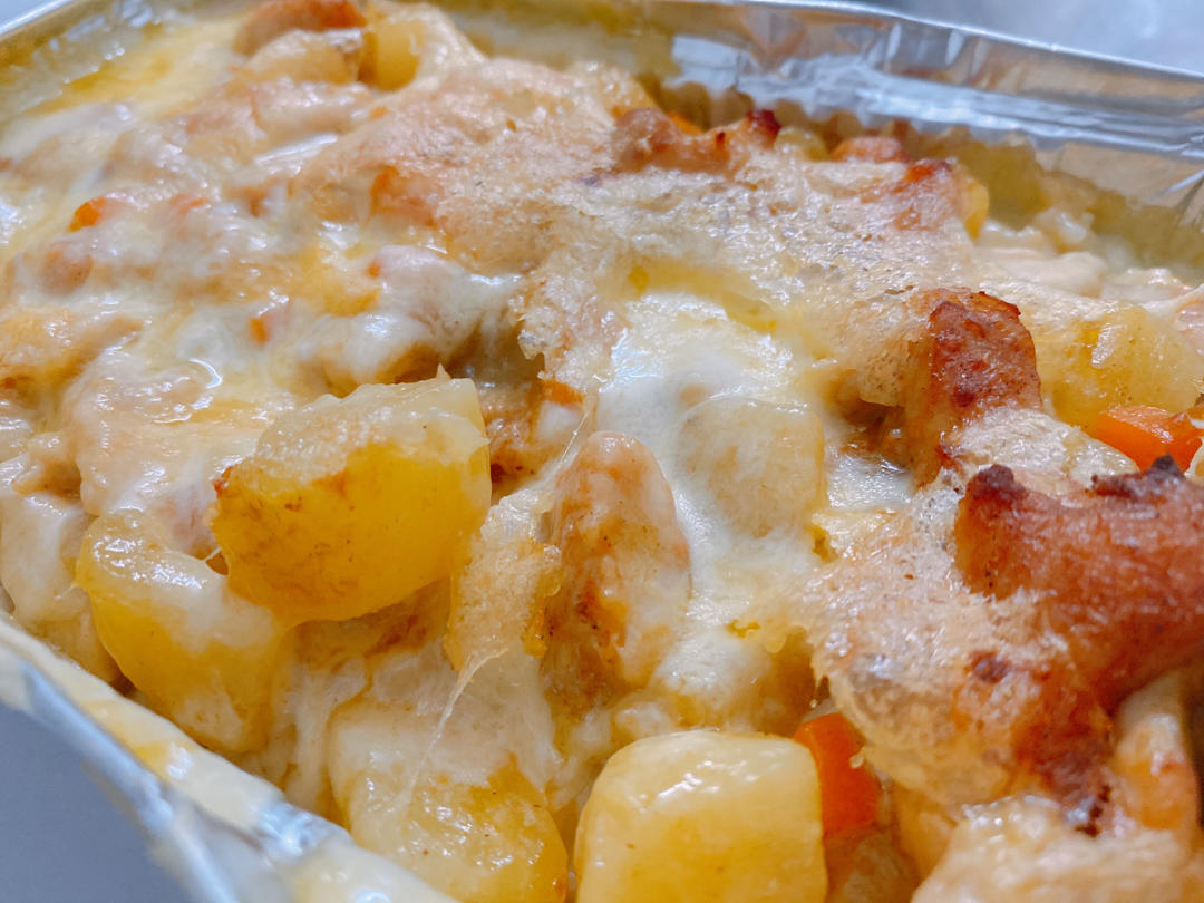 咖喱鸡肉芝士焗饭