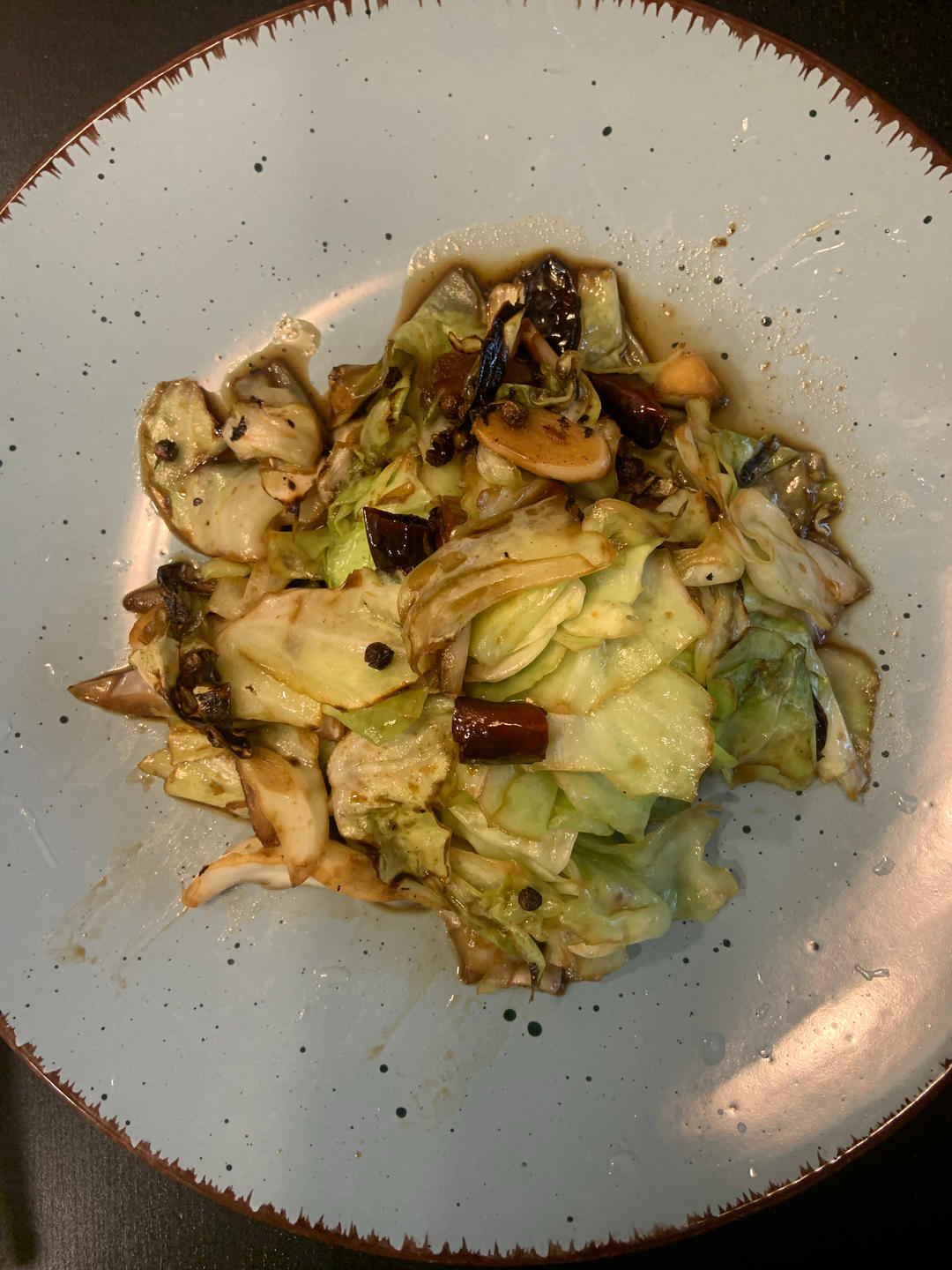 厨师长教你：“手撕包菜”的家常做法,简单又不失美味