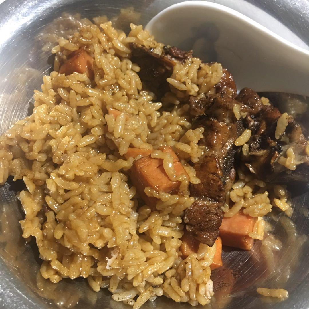 电饭锅版排骨焖饭