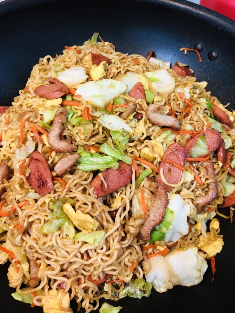秒杀路边摊的炒方便面