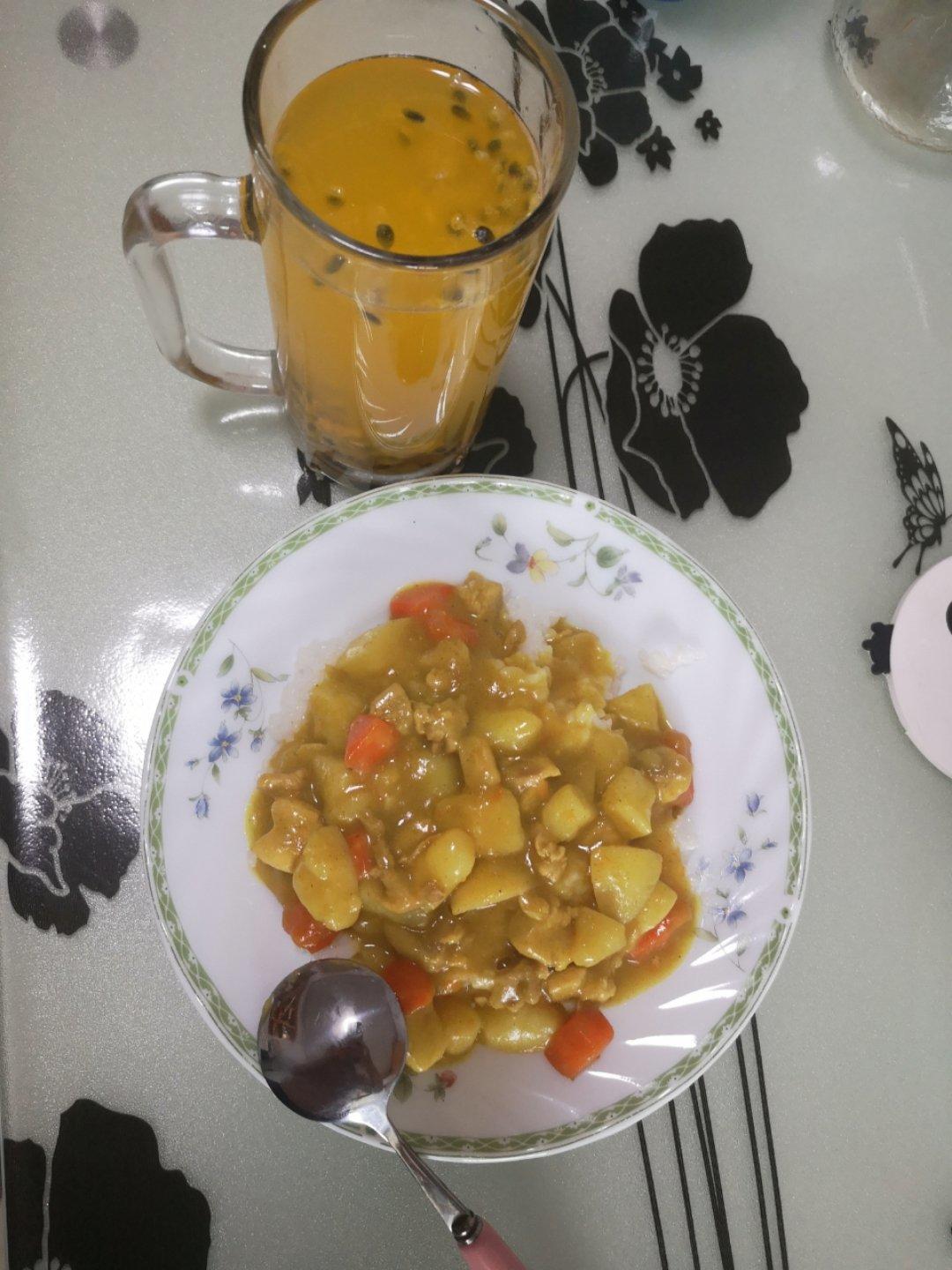 咖喱鸡块饭