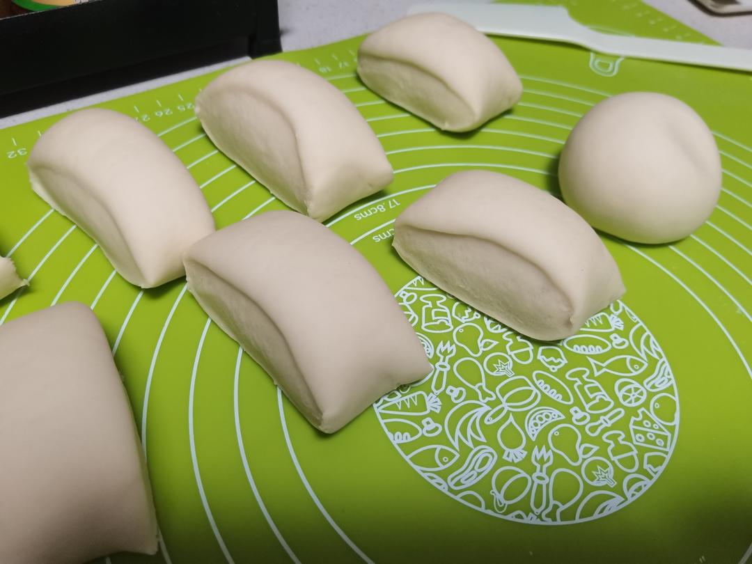 手工牛奶馒头（附详细的揉面发酵视频）