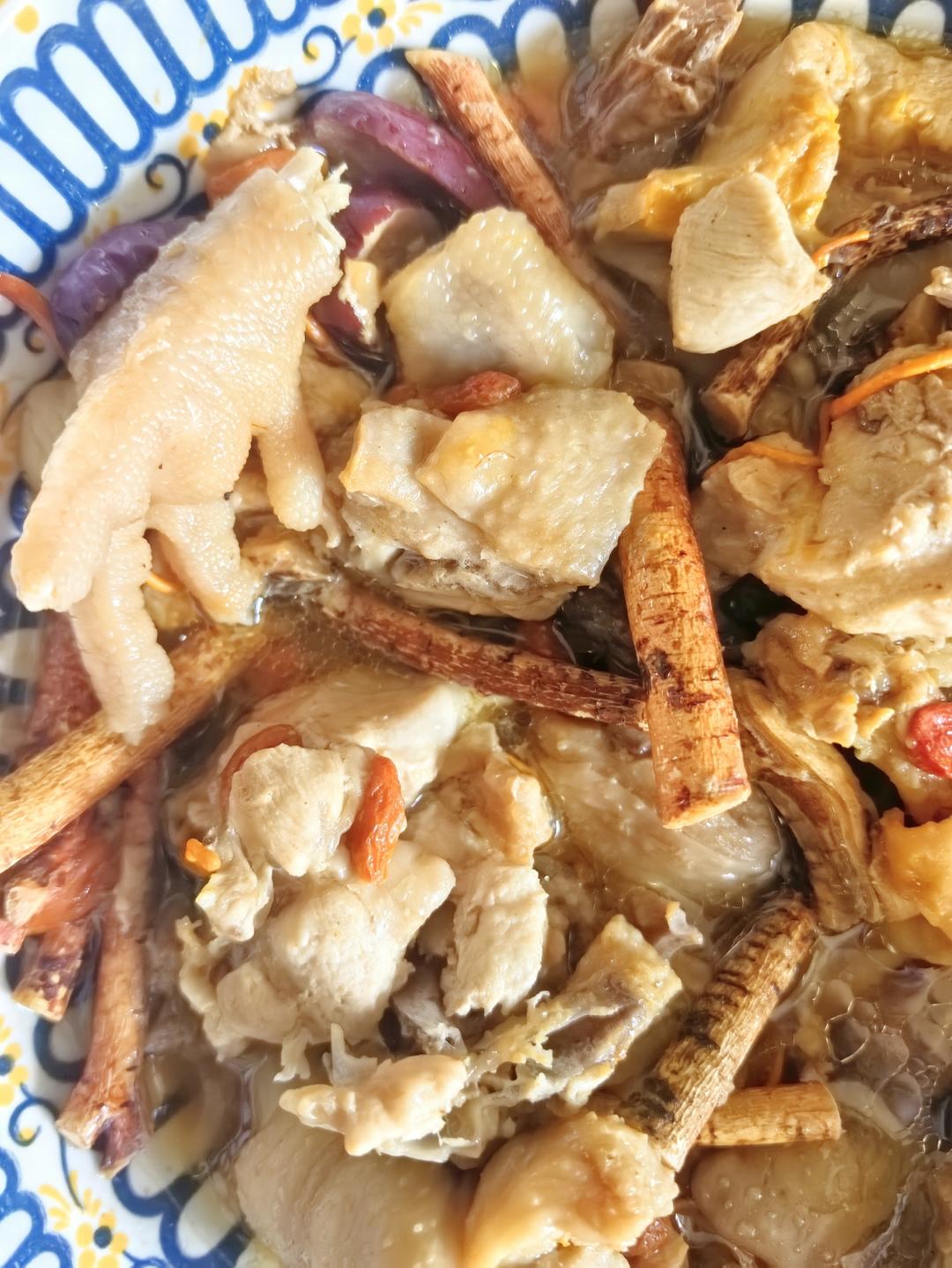 五指毛桃蒸鸡【我是马小坏】