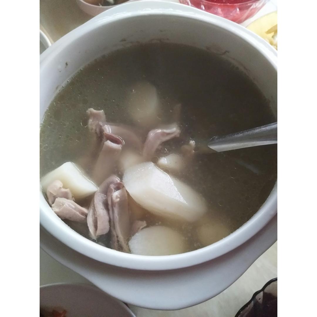 黄芪山药猪肚汤