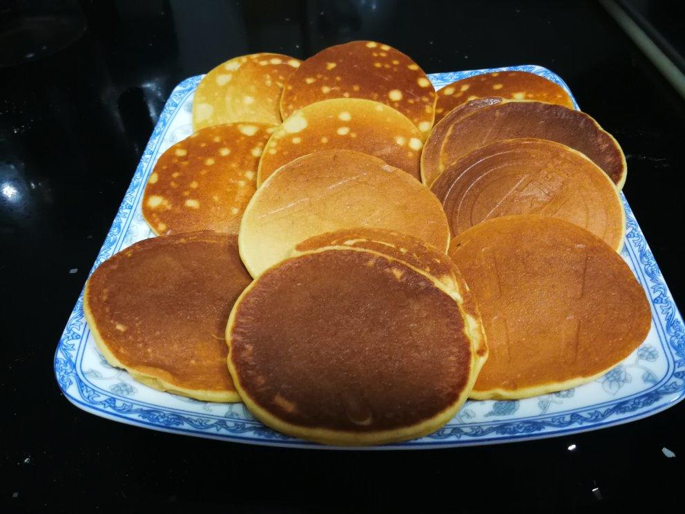 鸡蛋玉米饼（附松饼煎圆的方法）