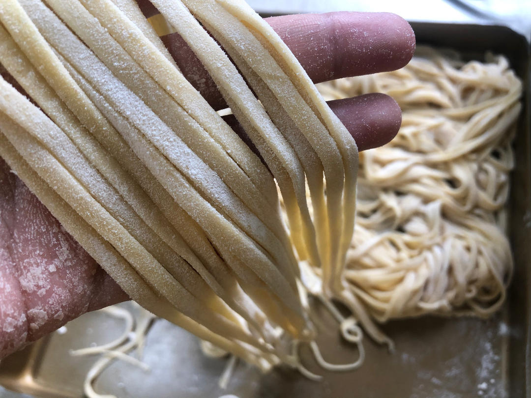 自制面条鸡蛋面（压面机版）