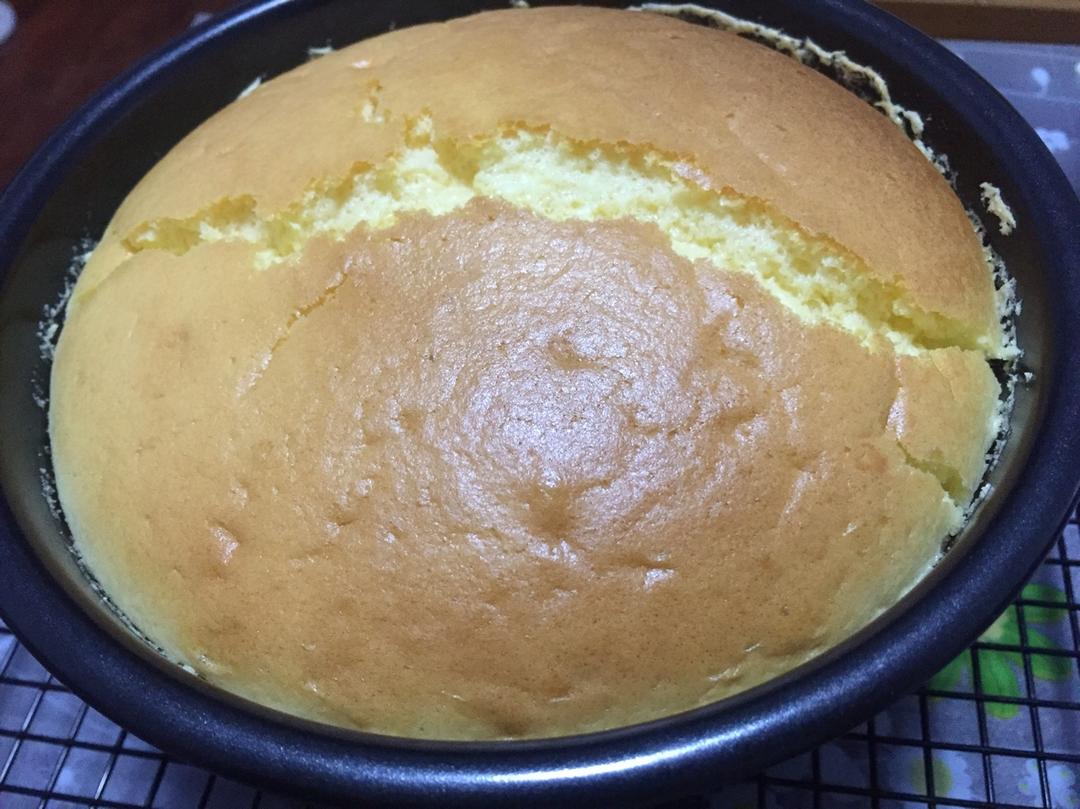 消耗淡奶油之作——淡奶油小蛋糕