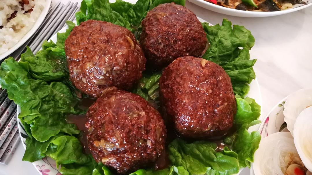 四喜丸子/红烧狮子头 Chinese Meatballs