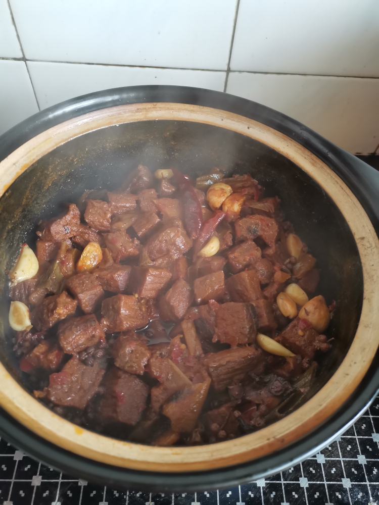砂锅炖牛肉