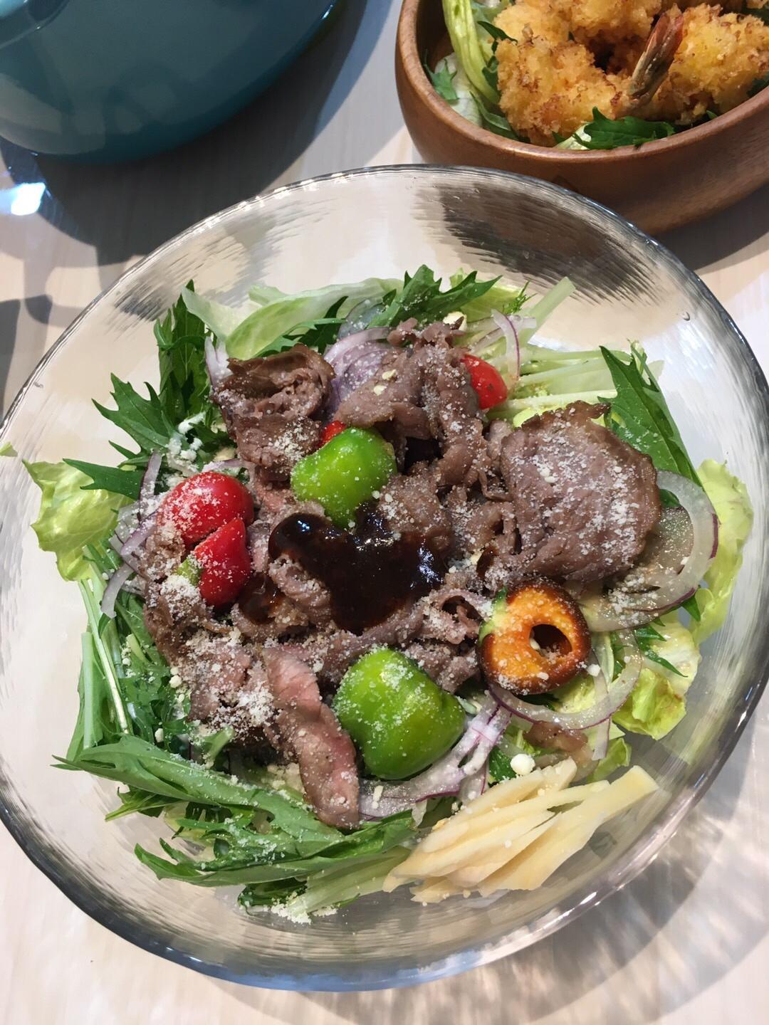 熏牛肉蔬菜沙拉