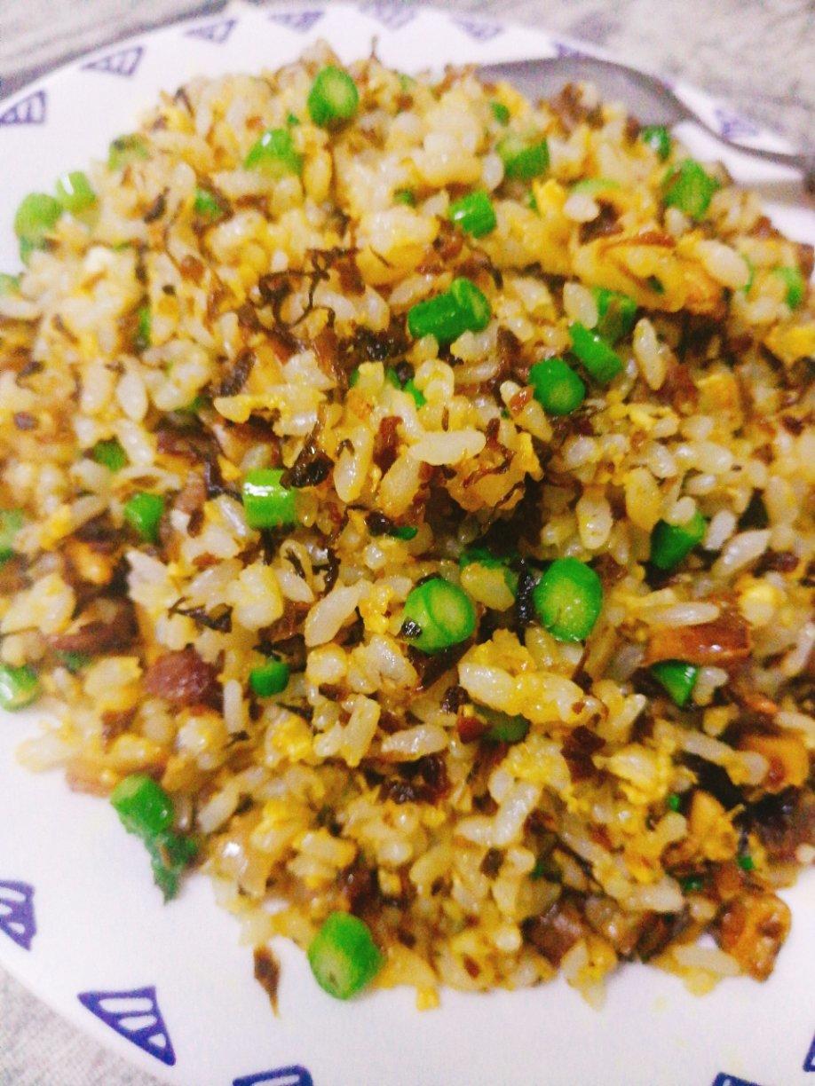 梅干菜蛋炒饭