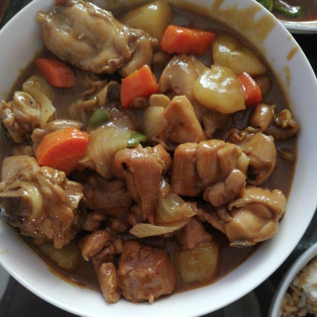 土豆咖喱鸡块