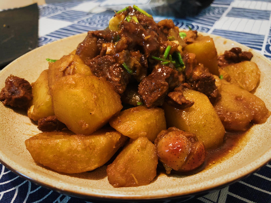 土豆炖牛肉