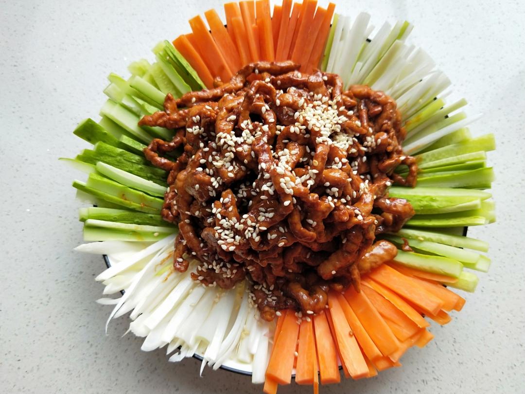 学做京酱肉丝，带饼的
