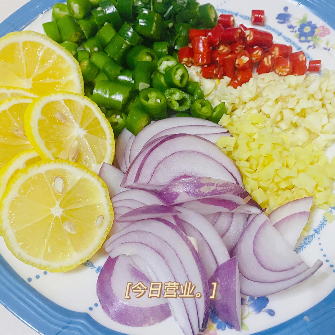 【柠檬酸辣鸡爪】自制超级无敌美味的网红鸡爪