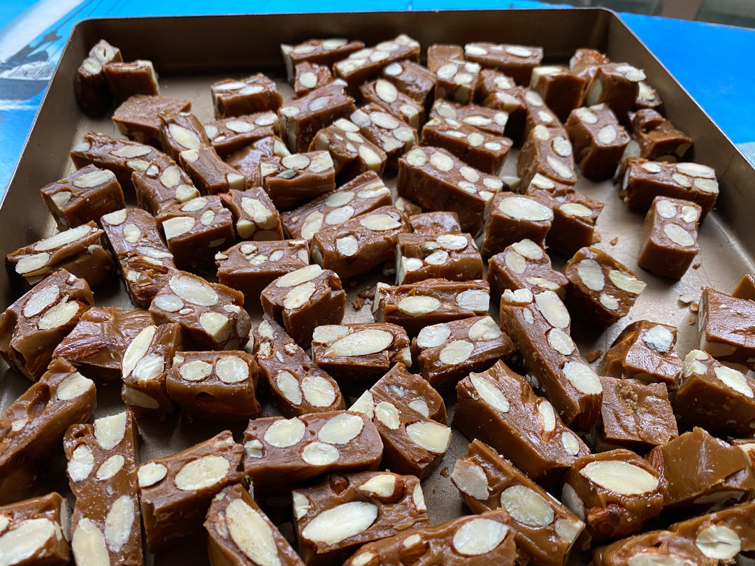 海盐杏仁太妃糖