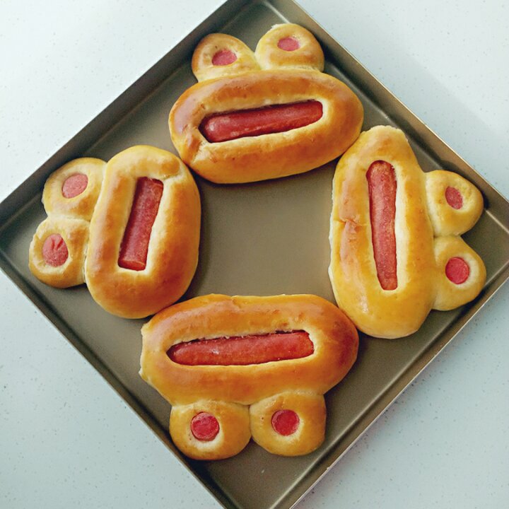 馅儿( _ )做的小青蛙面包