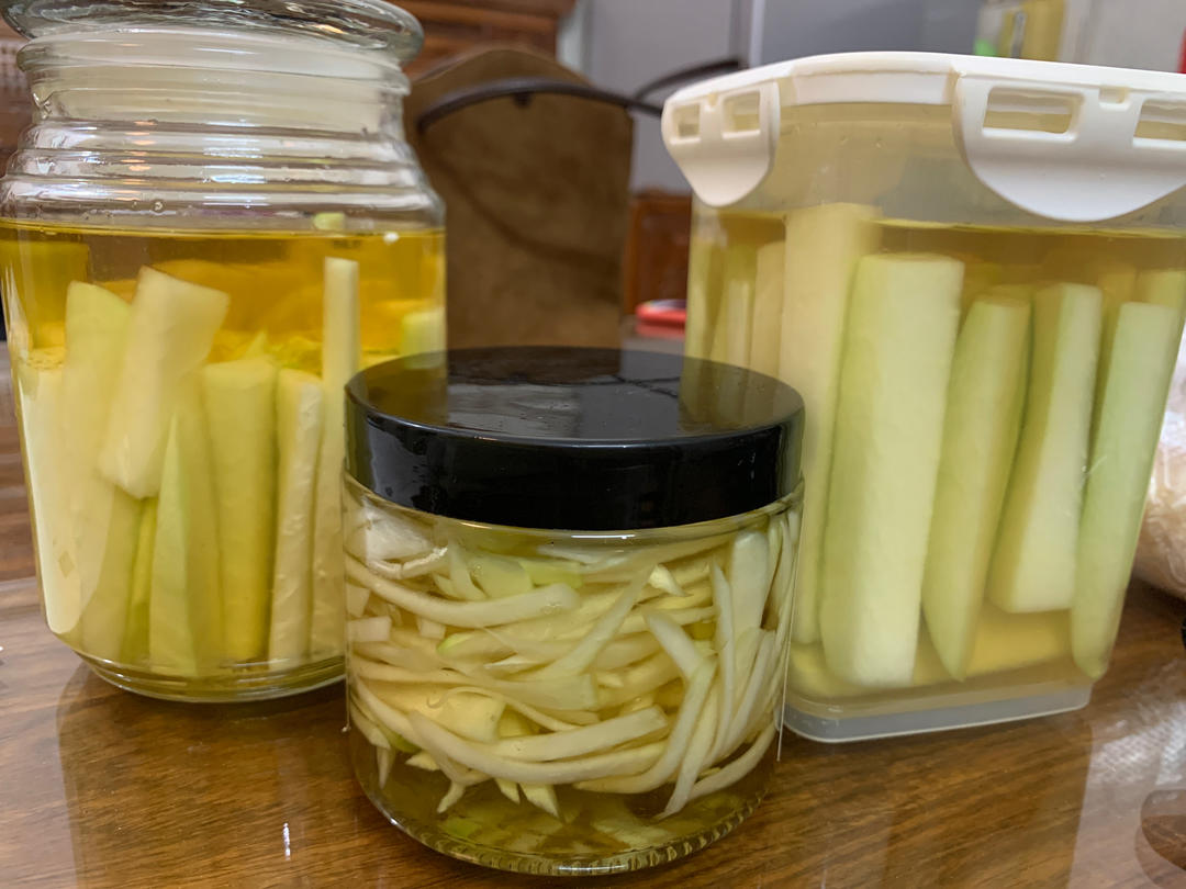 腌木瓜酸