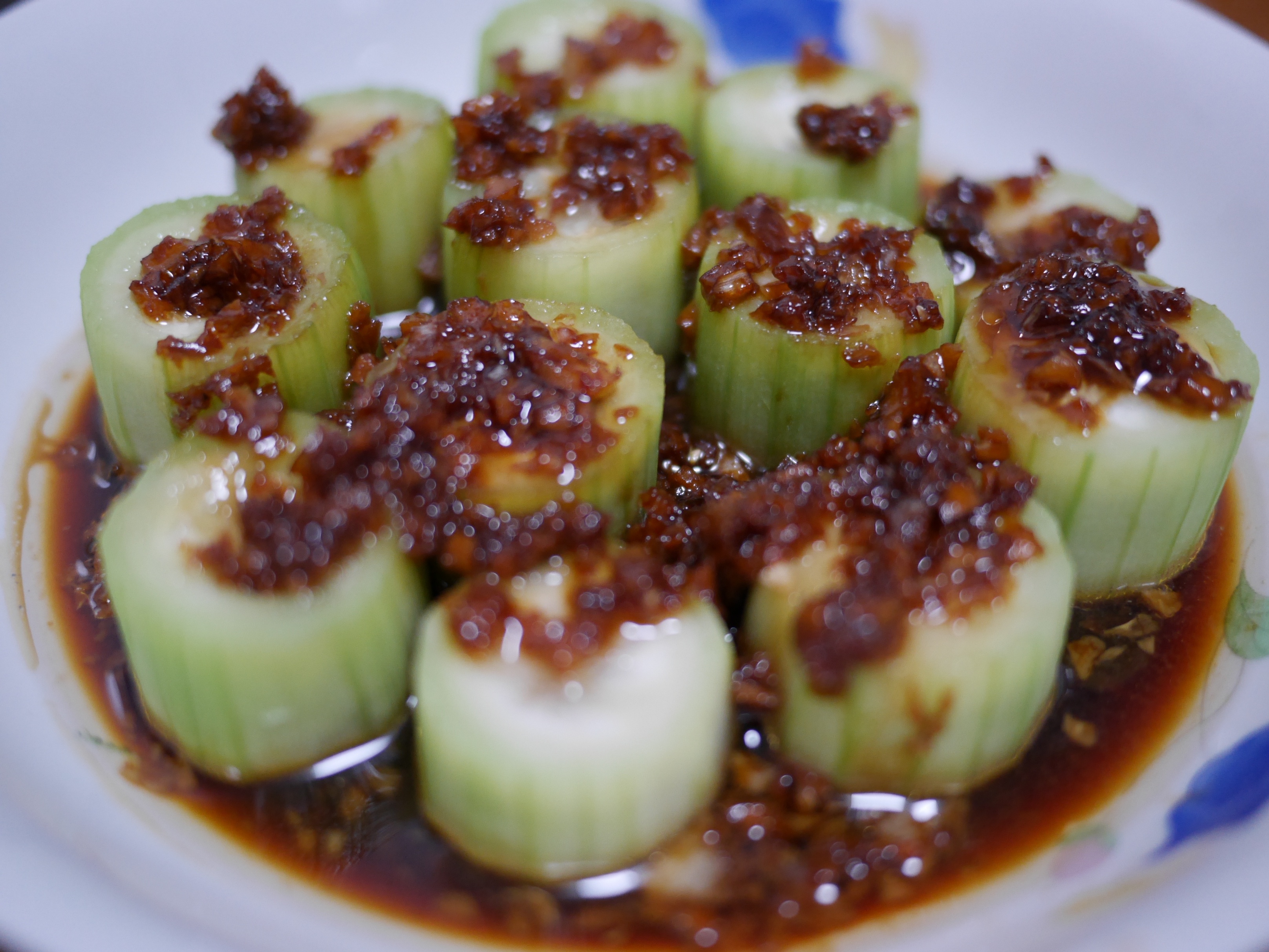 只需要五分钟就可以的美味蒜蓉蒸丝瓜