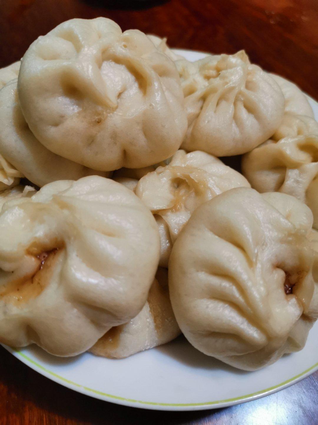 给姐妹写的杭州小笼包详细食谱（含包包子手法视频）